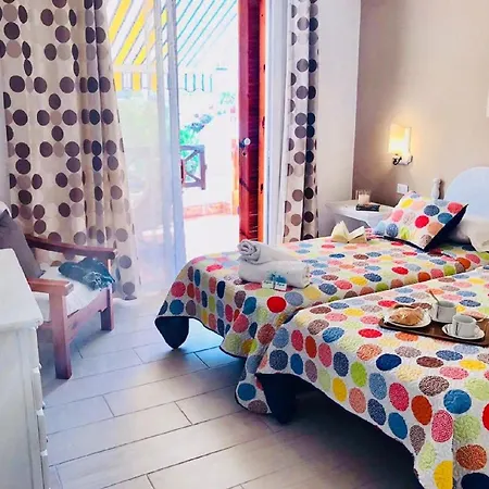 Ferienwohnung Fur 4 Personen Ca 60 Qm In Playa De Americas, Teneriffa Playa De Americas Und Cristianos Apartman *